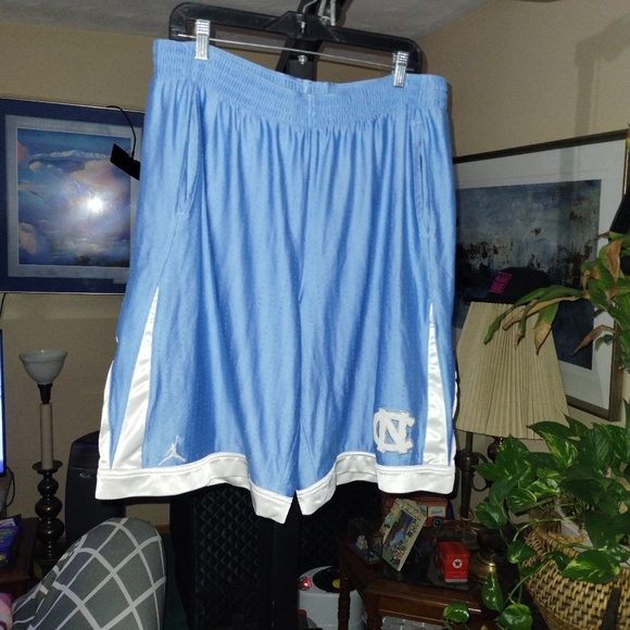 Men's Jordan North Carolina shorts size 2XL - Picture 2 of 7